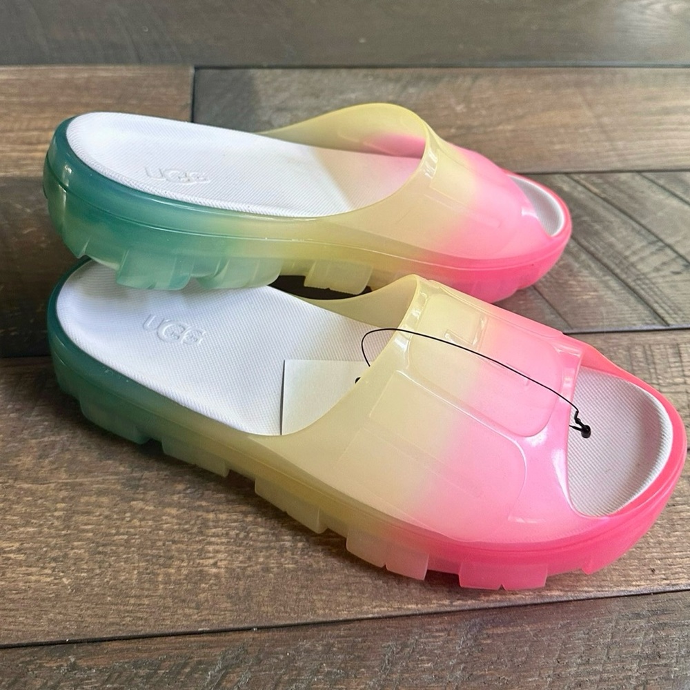 Ugg Women's Jella Clear Slide Size 7 (runs big)